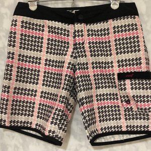 Reef Boardshorts, Size 5 Juniors, Pink, Black, and Gray Plaid